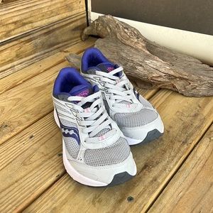 Sauconey Cohesion 14 grey purple lightweight comfortable running sneakers 8
